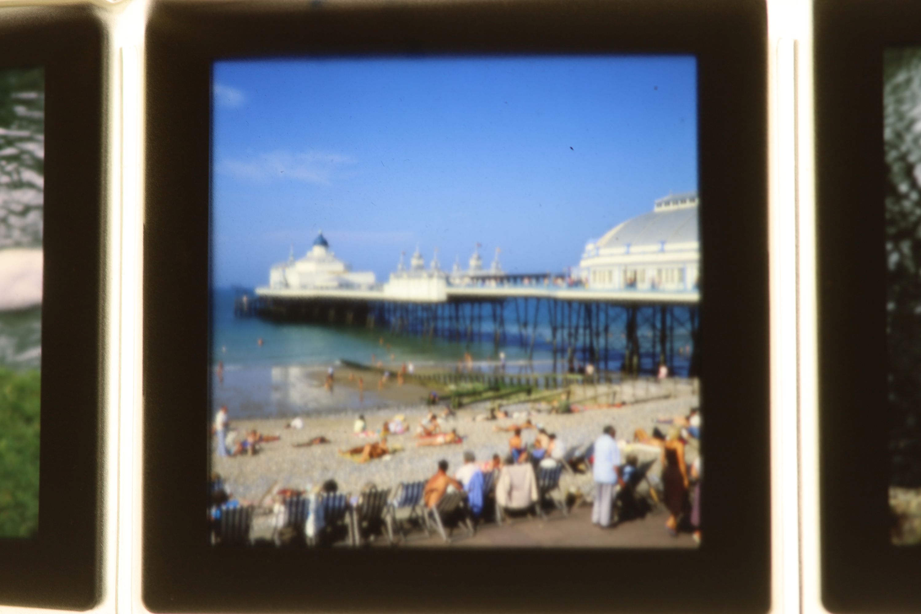 A collection of photographic slides dating from the 1970’s, subjects to include classic cars, flowers, architecture, street scenes, various British towns to include Henley, City of London, Dover, etc together with a Leic